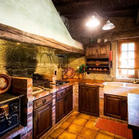 Azenha Do Rei Country house *